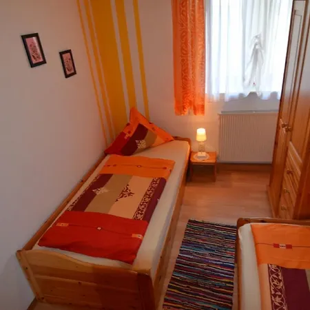 Teubner Apartment *